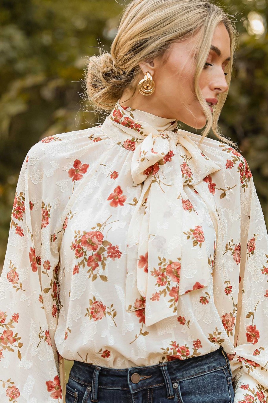 Clothing Aura Blouses & Shirts | Alluring Appeal Floral Print Top Ivory