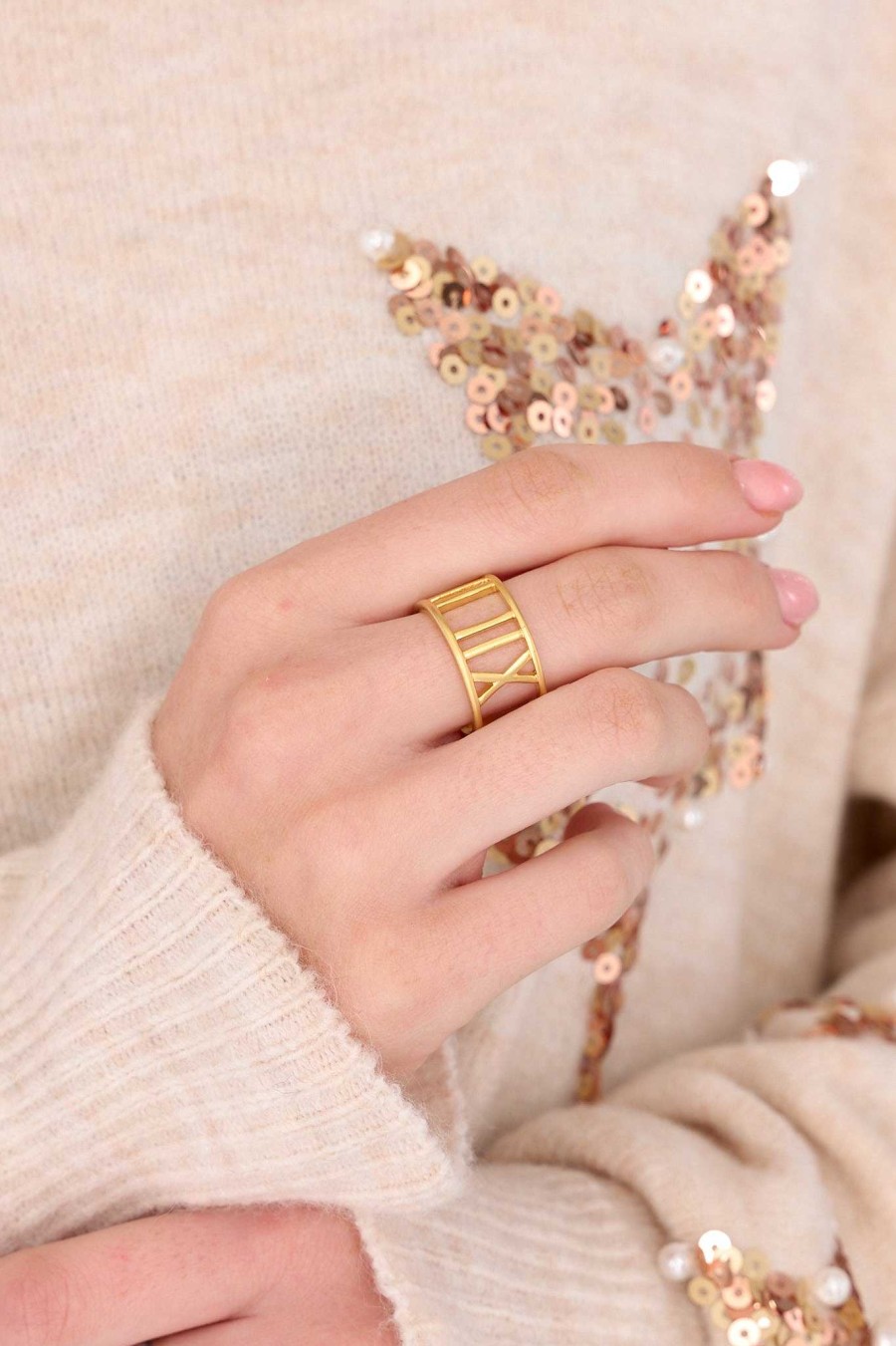 Jewelry Red Dress | Chasing Fame Ring Gold
