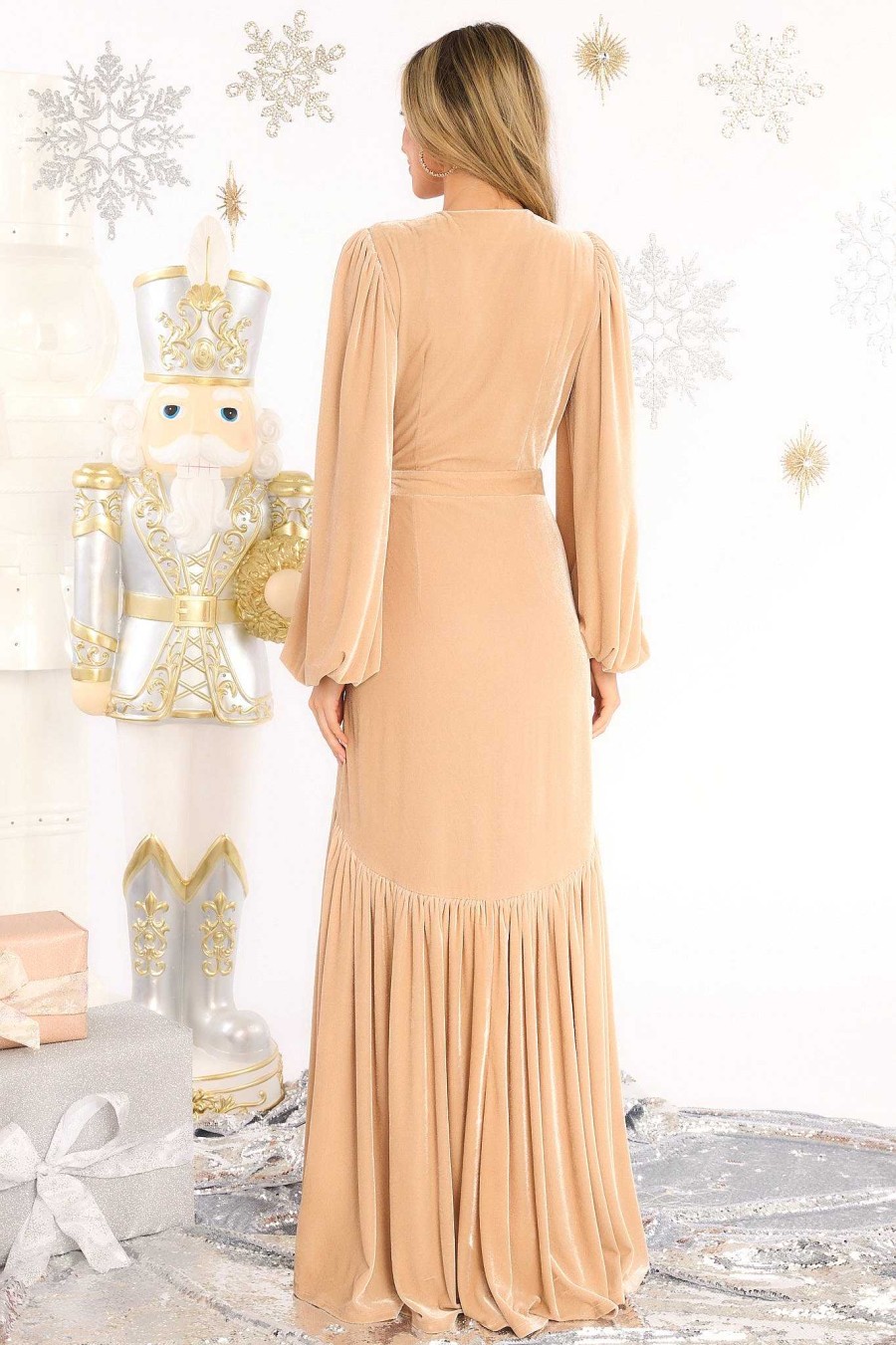 Clothing Aura Maxi Dresses | An Absolute Treasure Velvet Maxi Dress Champagne