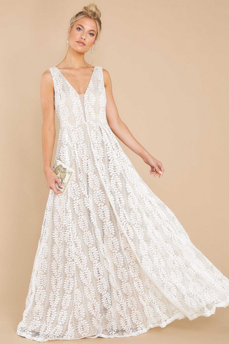 Clothing Aura Maxi Dresses | Mesmerized Glance Lace Maxi Dress White