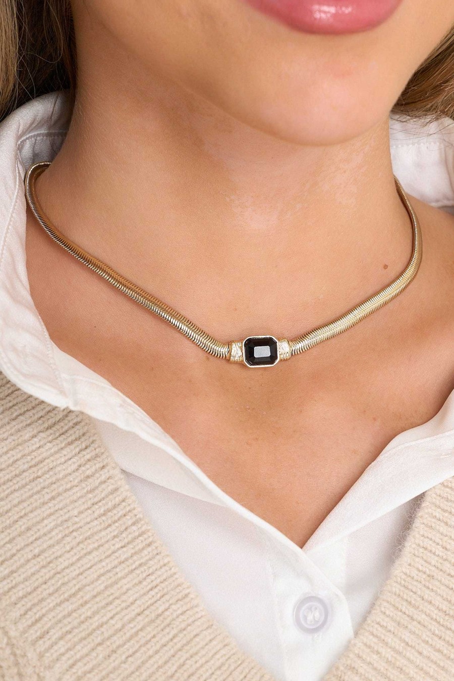Jewelry Red Dress | Showing My Charm Gold And Necklace Black