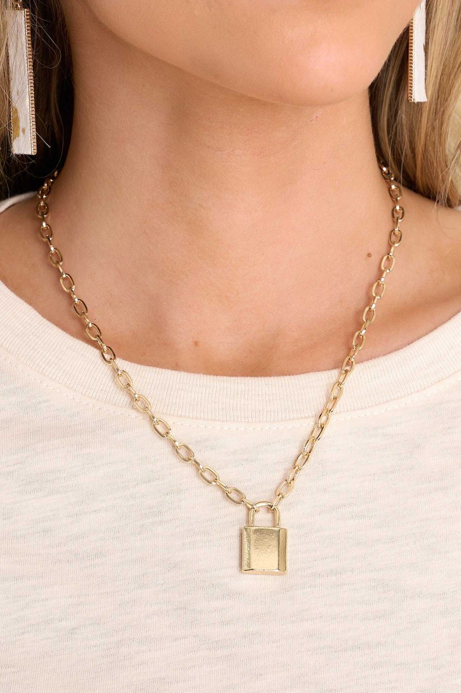 Jewelry Red Dress | Love Lockdown Necklace Gold
